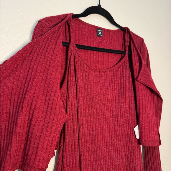 Red Ribbed Knit Two-Piece Mini Dress Set - Picture 4 of 5